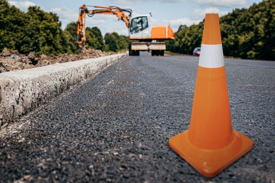 cono de trafico naranja